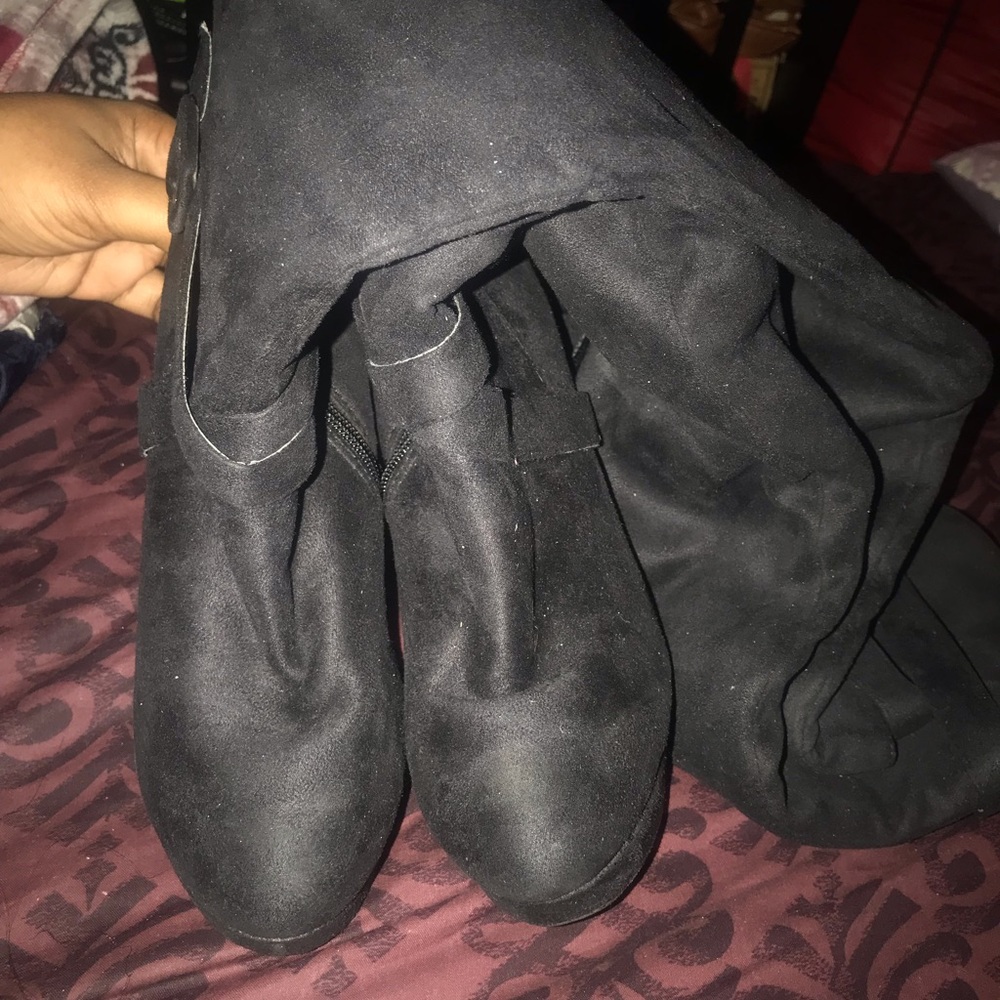 Boots - Picture 2 of 2